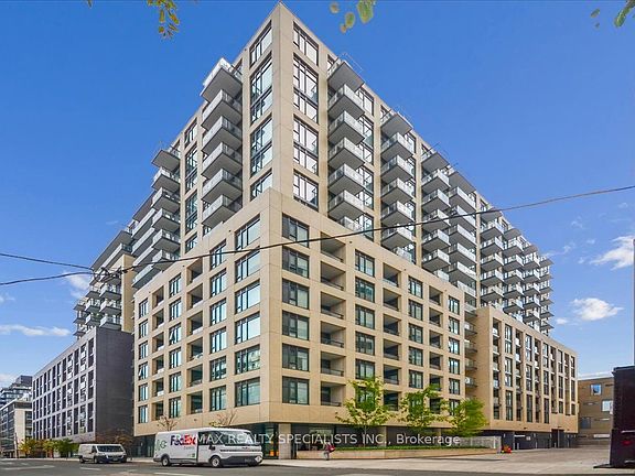2nd image of 543 Richmond St W #502