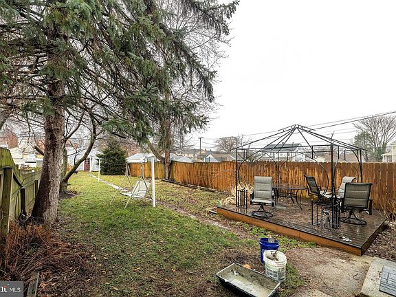 3rd image of 8 Fair Ave