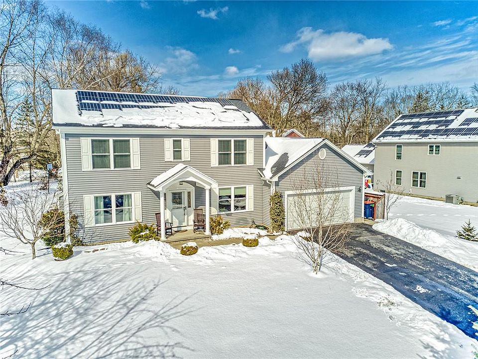 1st image of 79 Crestview Dr