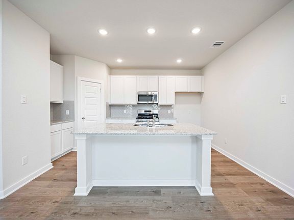 14951 North Ascot Bend Circle - Matagorda - Kitchen