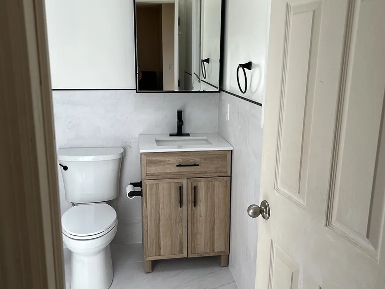 12 Cortland Pl #A — Photo 6