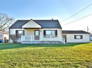 250 Omar St, Struthers, OH 44471