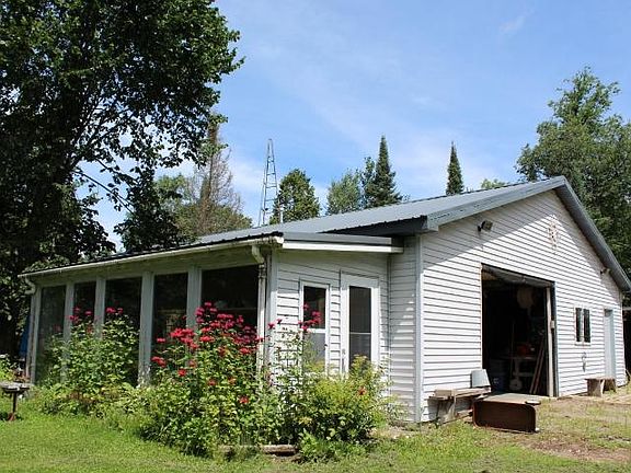 3rd image of 7611 Marquardt Ln