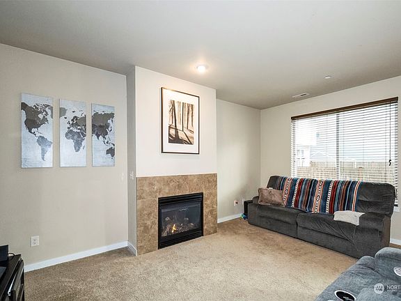 3rd image of 2090 Caleb Place SE