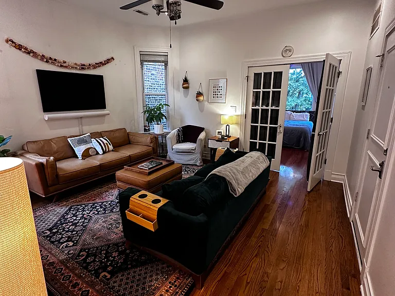 6373 N Paulina St #2 — Photo 5