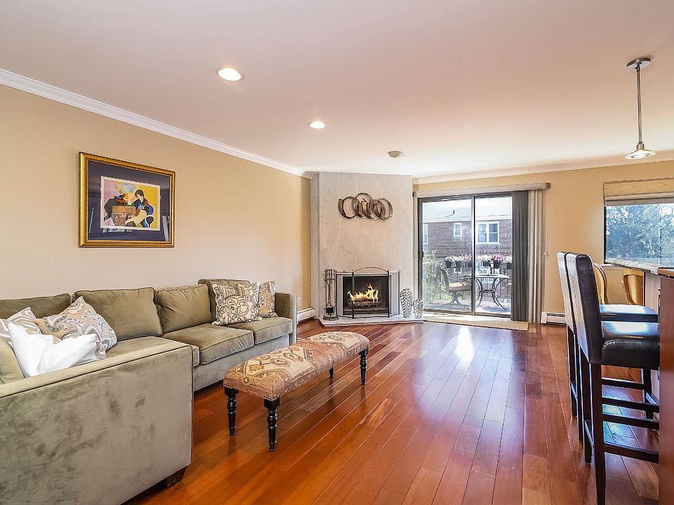 1st image of 107 N Broadway #2-4A
