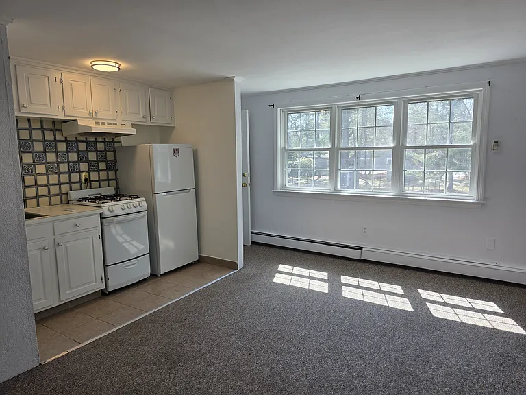 3040 Falmouth Rd #F3 — Photo 4