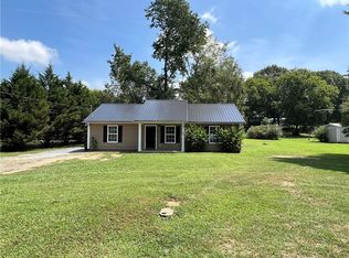 395 Charmin Cir SE, Calhoun, GA 30701