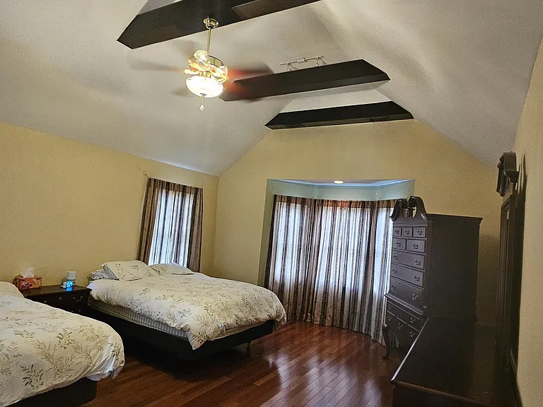 1577 Country Club Ln — Photo 43