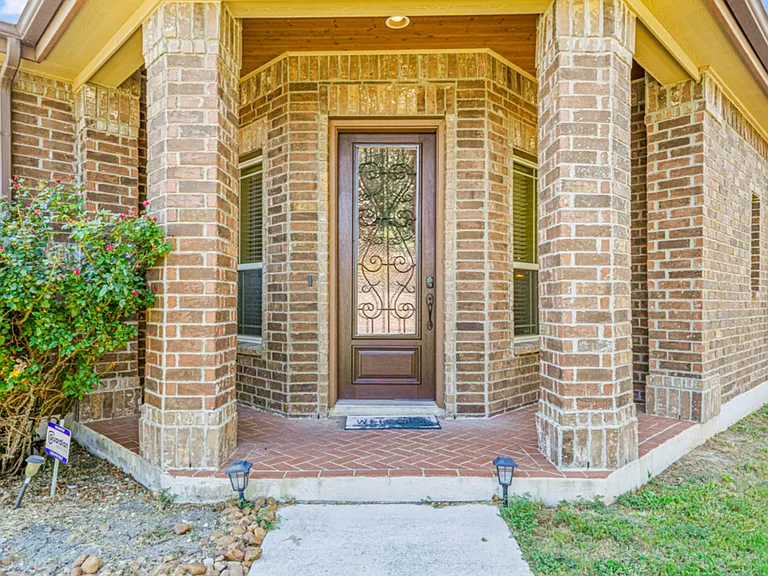 8219 High Noon Way — Photo 5