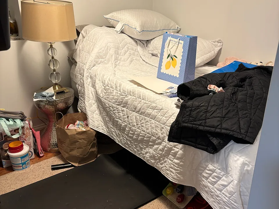 Off kitchen breakfast nook/home yoga studio/den/etc.