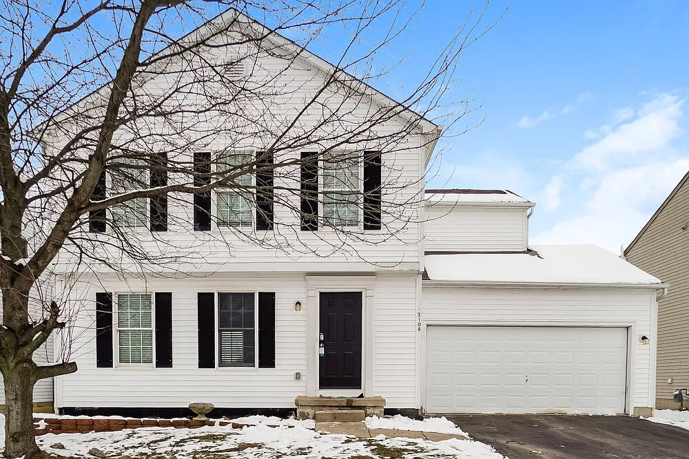 4 bed, 2.5 bath, 1518 sqft, $2,335 — Photo 1