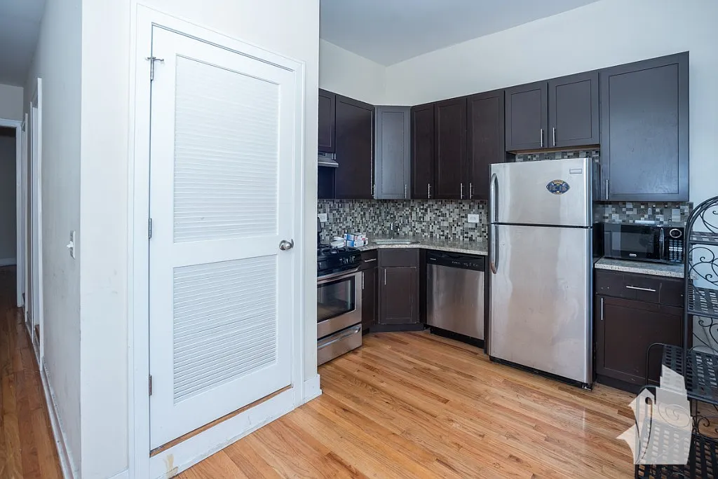 3 bed, 2.5 bath, $4,695 — Photo 1