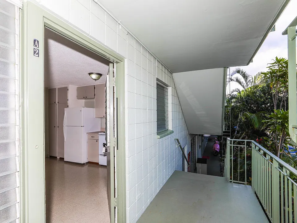 3518-B Waialae Ave #A2