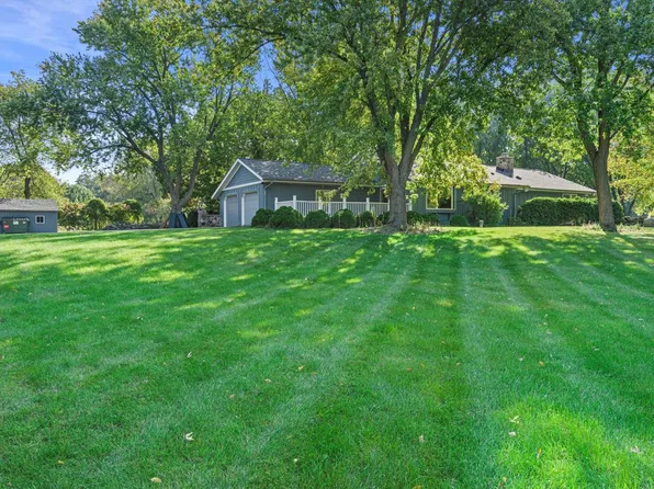 5950 Log House ROAD, Hartford, WI 53027