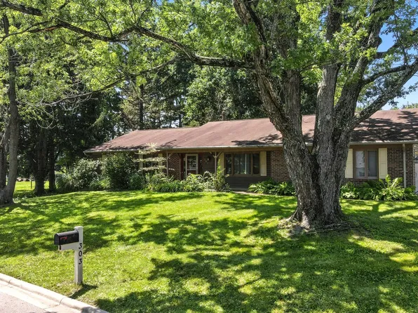 303 Pickering Dr, Pickerington, OH 43147