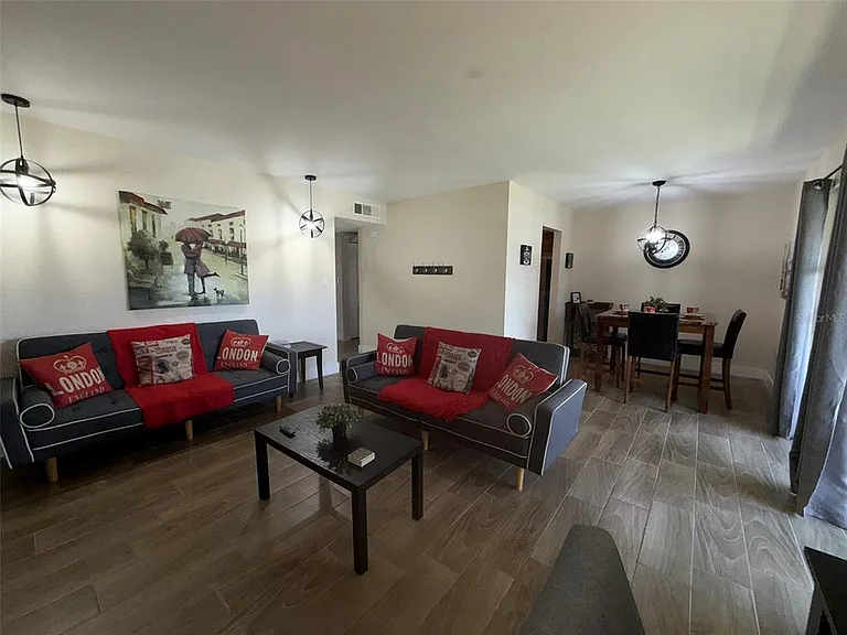 4807 S Texas Ave #4807D — Photo 3