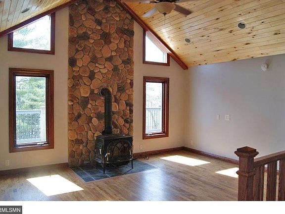 5th image of 23695 Idlewild Dr