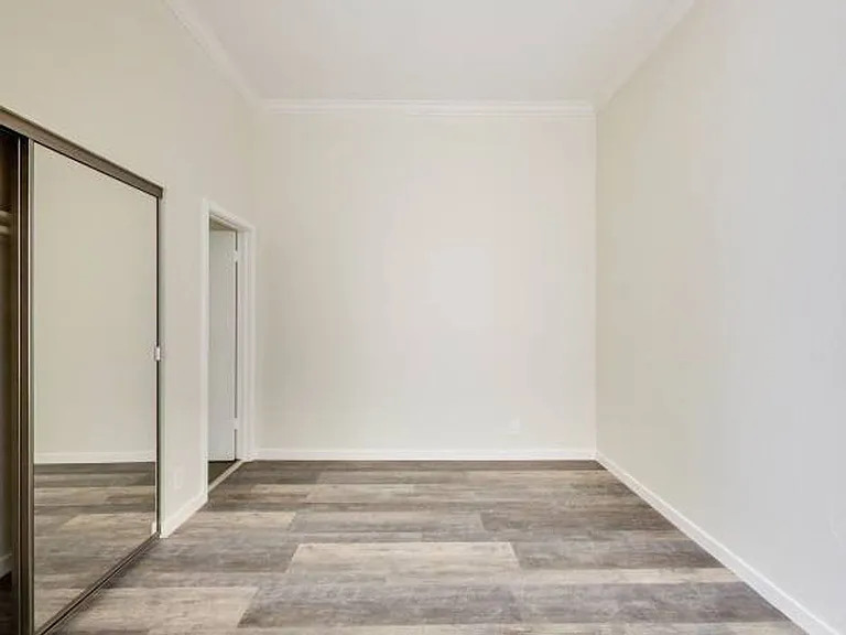 2228 Union St #207 — Photo 7