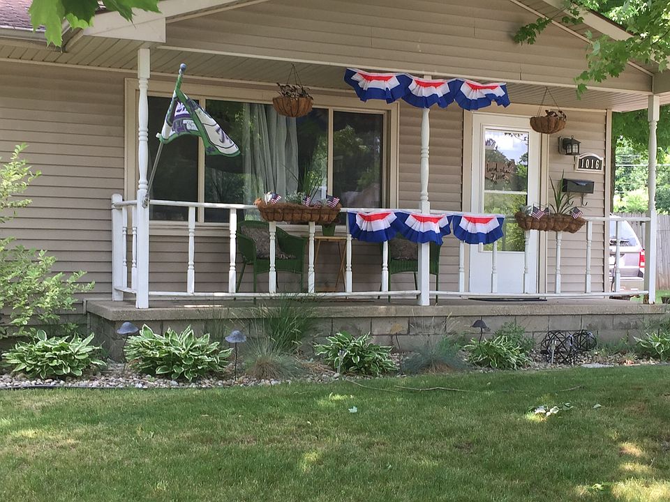 1st image of 1016 Oakwood Dr