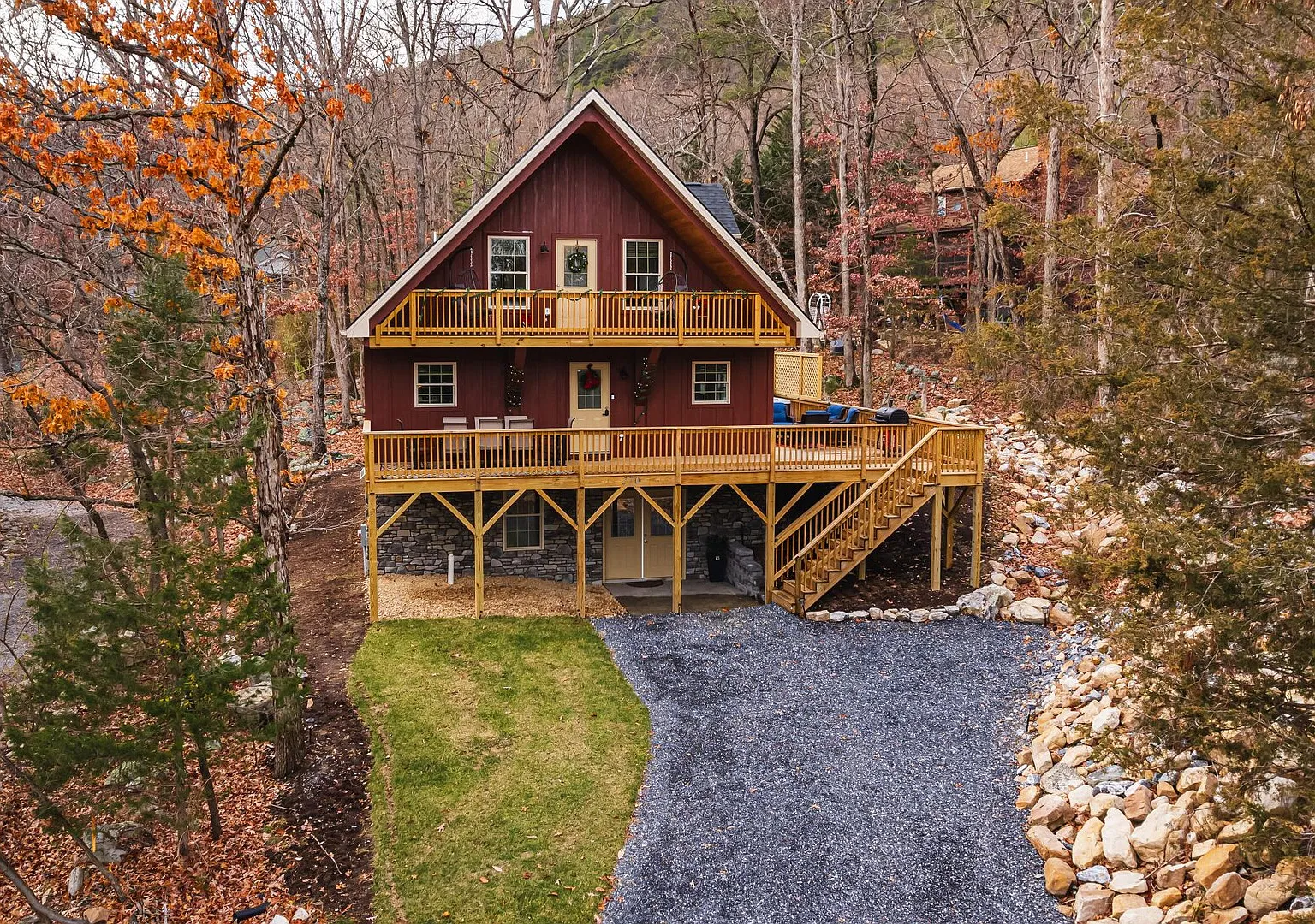 Woodpecker Massanutten Chalet — Photo 3