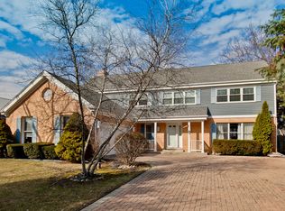 4180 Pamella Ln, Northbrook, IL 60062