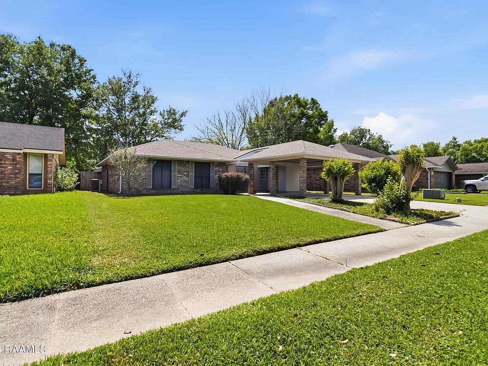 1st image of 206 Open Meadows Dr