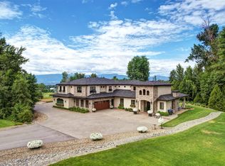 2950 Balldock Rd, Kelowna, BC V1W 4C3