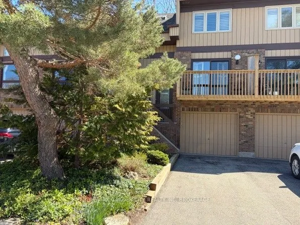 178 Scott St #14, Saint Catharines, ON L2N 6Y5