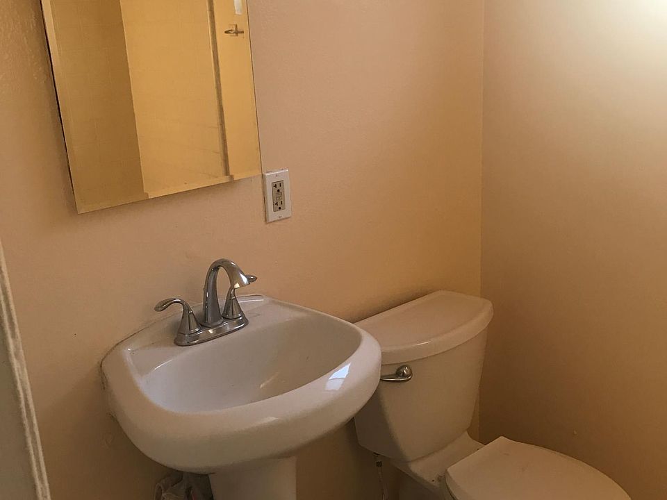 1st image of 529 W 88th St
