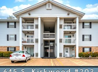 645 S Kirkwood Rd APT 203, Saint Louis, MO