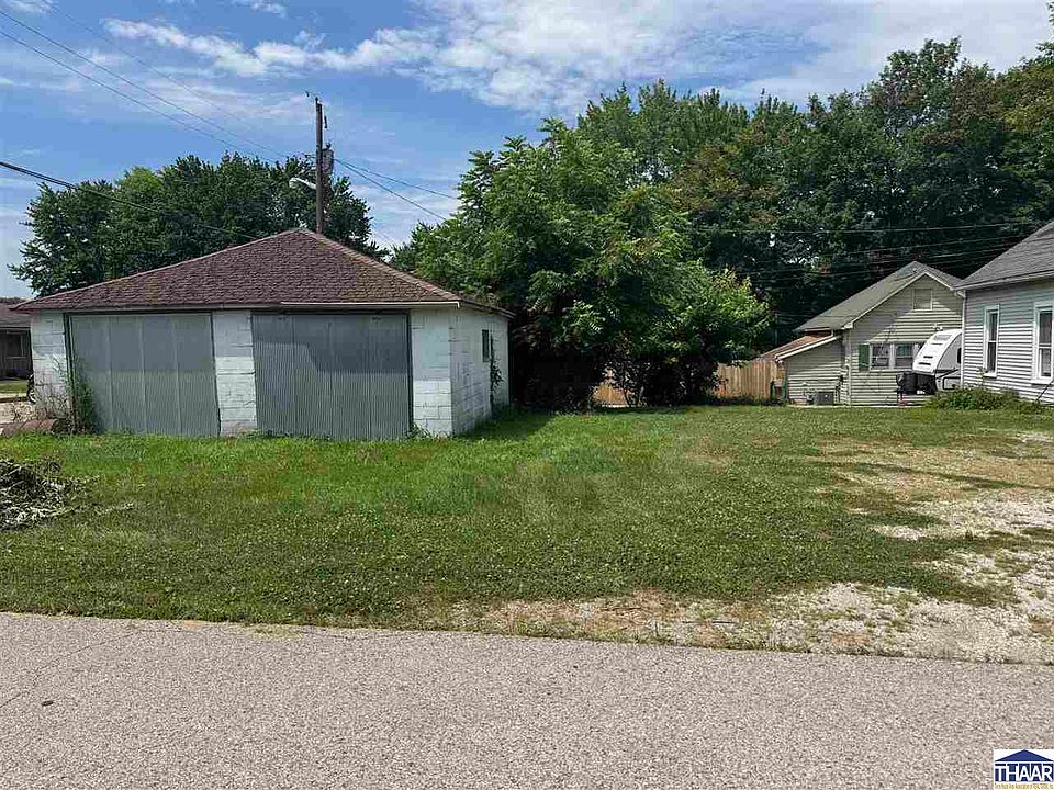 2nd image of 421 S Forest Ave