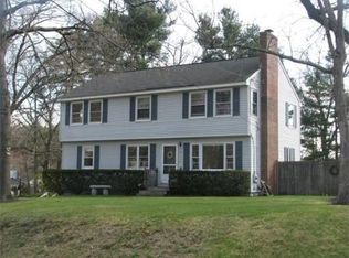7 Elm Rd, Westford, MA 01886