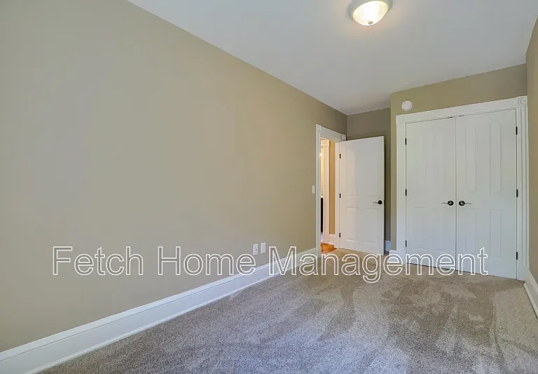 28 E Vine St #2 — Photo 14