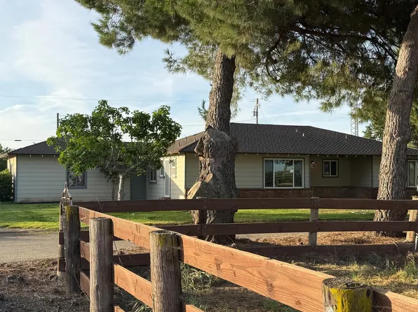 1248 E Las Palmas Ave, Patterson, CA 95363