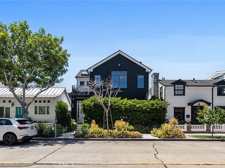 2037 E Ocean Blvd — Photo 41