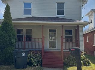 1217 Brown St, Akron, OH 44301