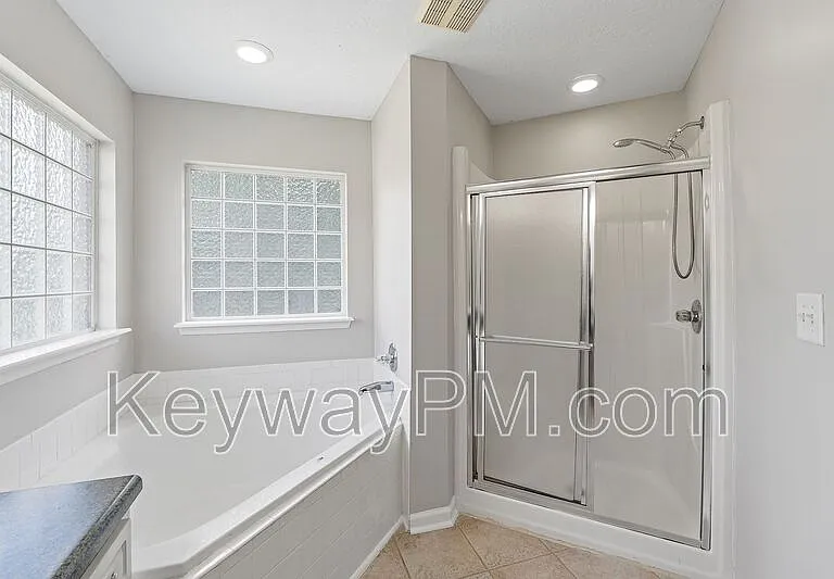 845 Prairie Ln — Photo 14