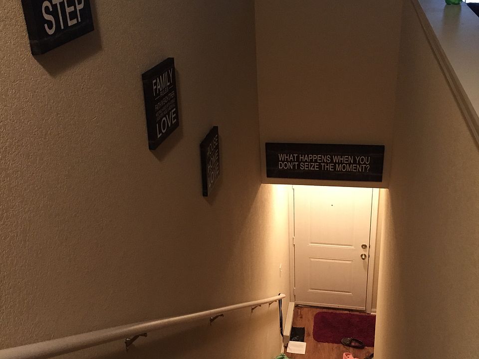 1st image of 600 NE Horizon Dr APT 206