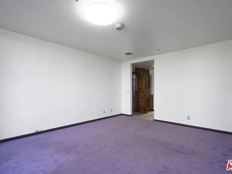 880 W 1st St #306 — Photo 21