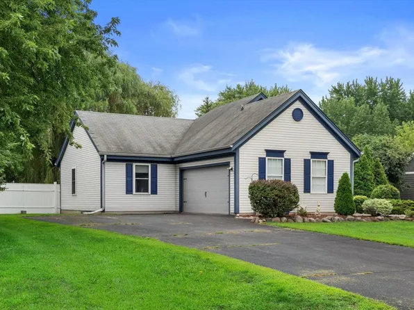 160 Cramer AVENUE, Dousman, WI 53118