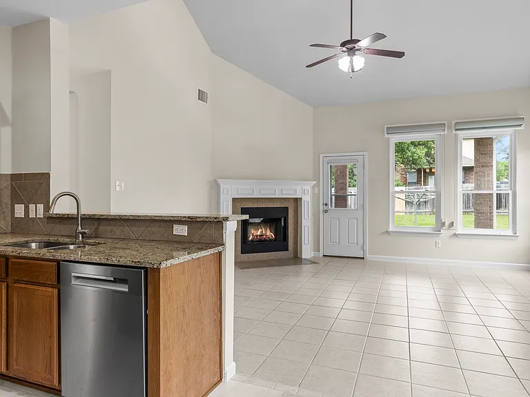 5621 Bedrock Dr — Photo 15