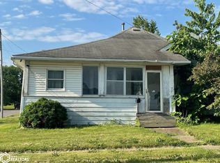 720 Benton Ave E, Albia, IA 52531