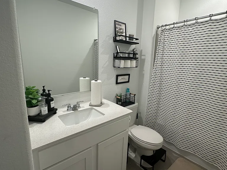 2105 Martins Pond Rd — Photo 12