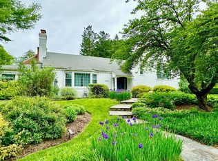 4021 48th St NW, Washington, DC 20016