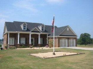 1433 Perkins Rd, Winder, GA 30680