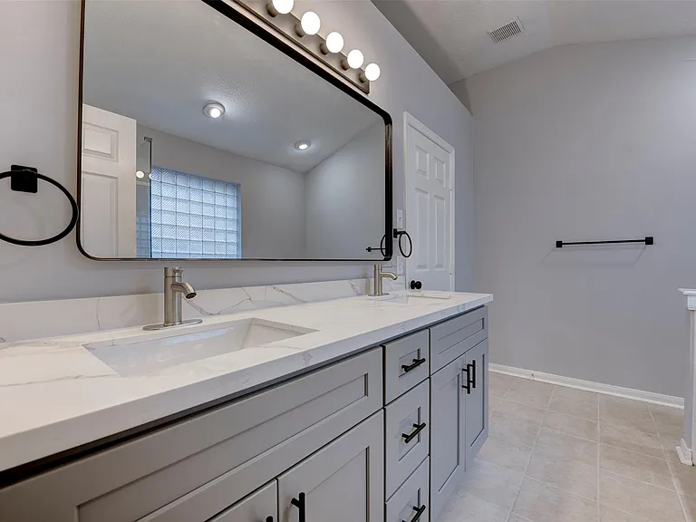 9026 Eaglecove Dr — Photo 24