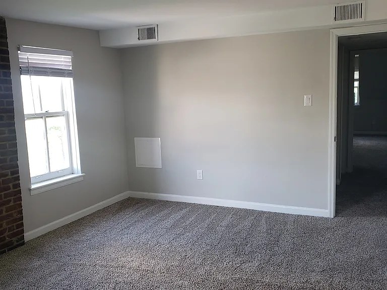 1017-1019 Shenandoah Ave #A — Photo 11