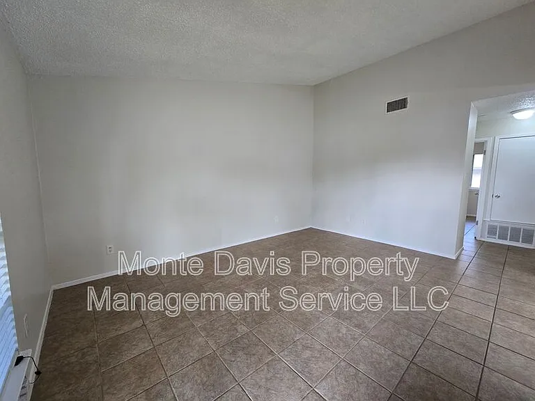 6206 Buffalo Pass #A — Photo 11