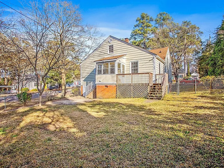 809 Cape Fear Ave — Photo 5